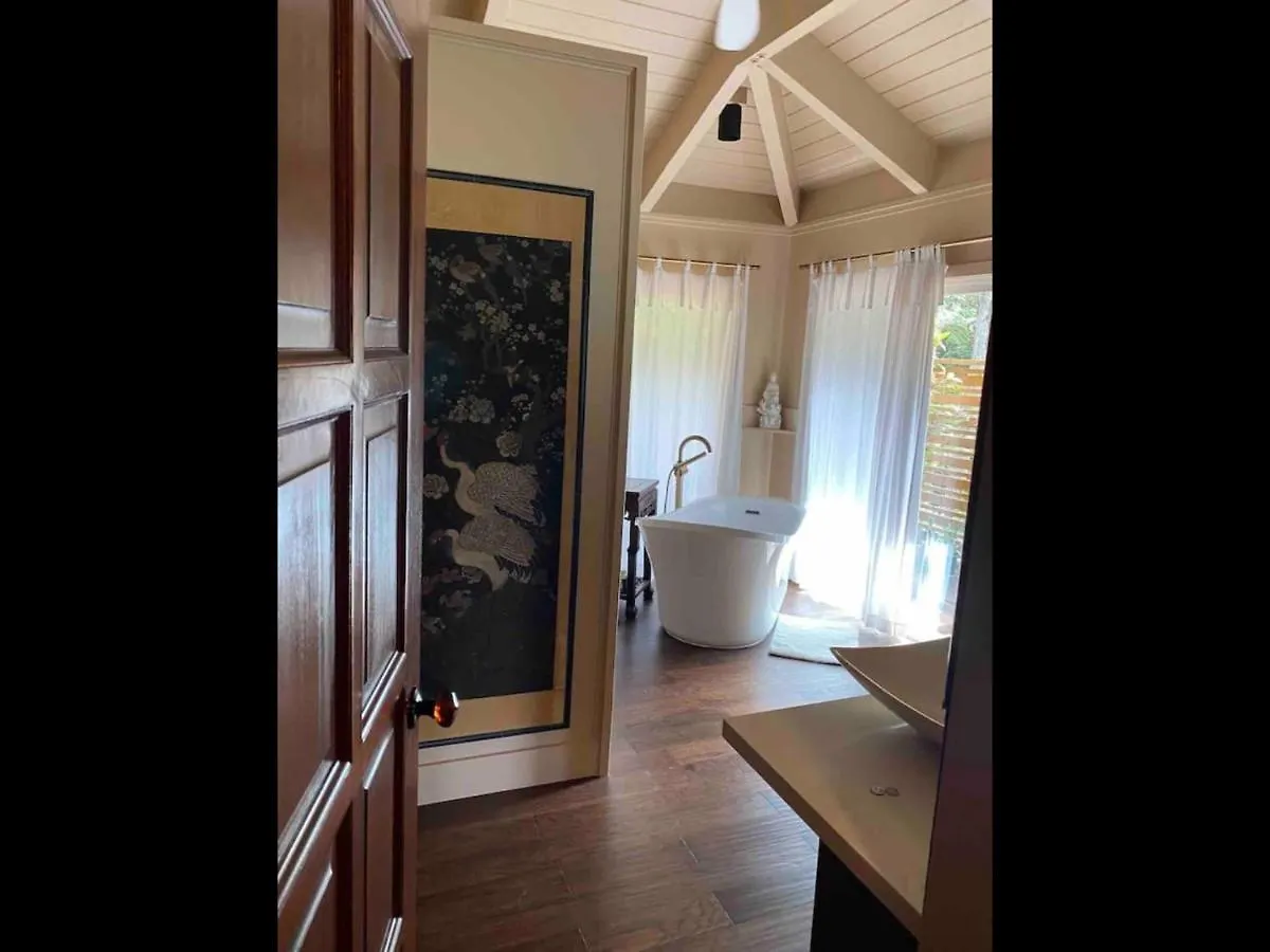 Peaceful Sanctuary In Hawaiian Cloud Forest Kailua-Kona